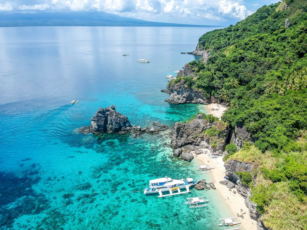 philippines-luxury-diving-holidays-reefscape-travel